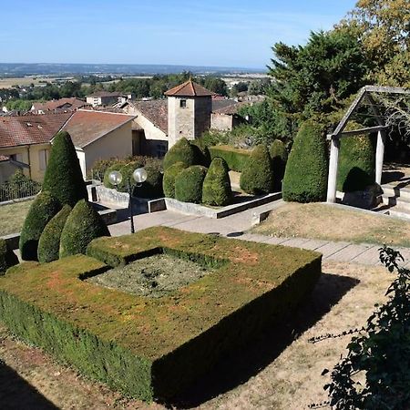 Gite Des Remparts Reservation Par Telephone Laissez Vos Coordonnees La Cote-Saint-Andre Экстерьер фото